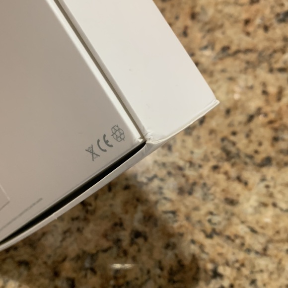 Empty Apple iPad Air box - Picture 5 of 7